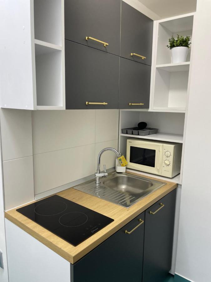 Metropole Apartments Studio City Букурещ Екстериор снимка