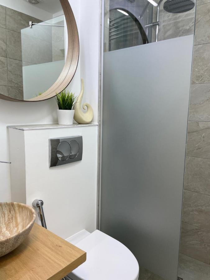 Metropole Apartments Studio City Букурещ Екстериор снимка