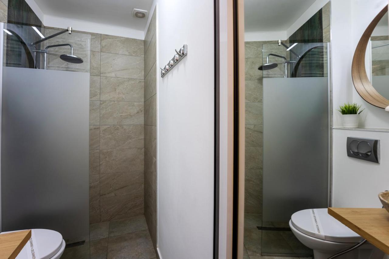 Metropole Apartments Studio City Букурещ Екстериор снимка